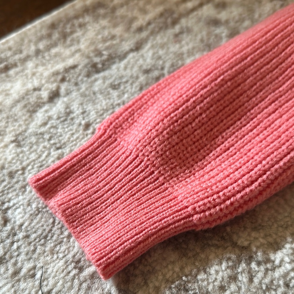 Cropped Sweater - Picture 3 of 4